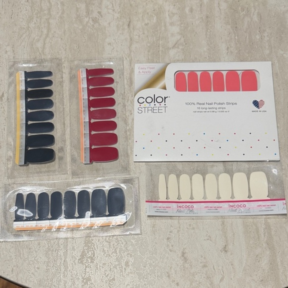 COLOR STREET Real Nail Polish
Strips *Set of 5